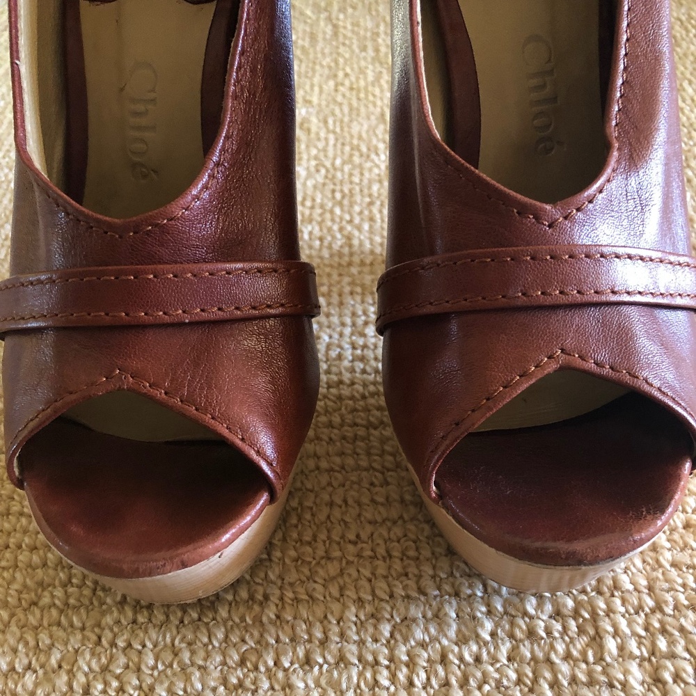 Chloe Brown Leather Lucite - Picture 6 of 7